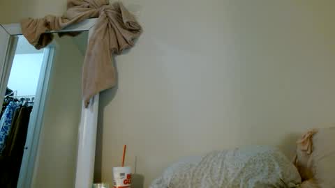 Ava Ashley online show from April 19, 5:19 am