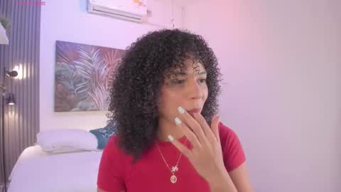 Snapshot of avalon_badger chatting on October 18, 8:24 pm Avalon online show from October 18, 8:24 pm