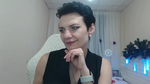 avasaturnian online show from December 2, 7:45 pm