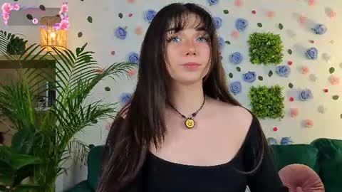 AveryWillow online show from June 22, 2:39 am