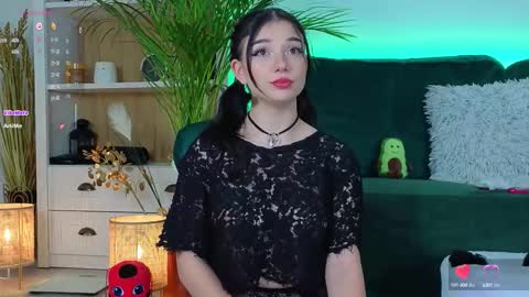 Snapshot of averywillow chatting on October 16, 3:17 am AveryWillow online show from October 16, 3:17 am