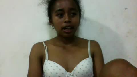 Snapshot of avontsoaldy chatting on October 16, 3:33 pm avontsoaldy online show from October 16, 3:33 pm