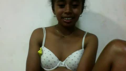 Snapshot of avontsoaldy chatting on October 17, 3:49 pm avontsoaldy online show from October 17, 3:49 pm