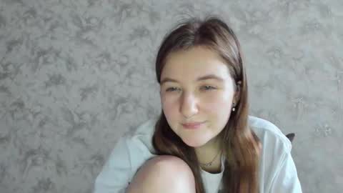 avorylas online show from November 26, 8:11 am