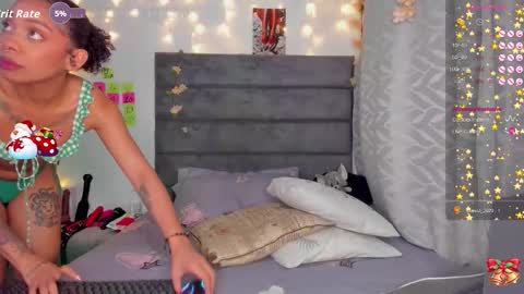 Avril online show from December 4, 5:29 am