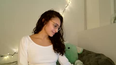 Avaia online show from January 10, 12:38 am