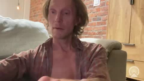Aiden W online show from July 14, 1:31 am