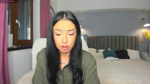 Jolie online show from November 11, 6:15 am