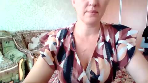 Snapshot of awesomeladyy chatting on September 28, 9:29 am awesomeladyy online show from September 28, 9:29 am