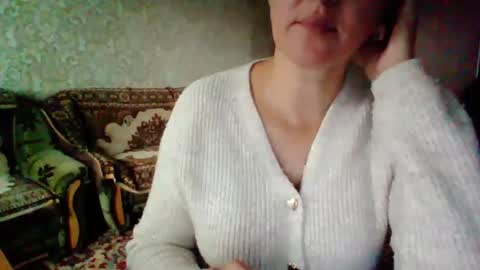 Snapshot of awesomeladyy chatting on October 2, 11:53 am awesomeladyy online show from October 2, 11:53 am