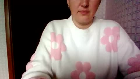awesomeladyy online show from June 2, 6:48 am