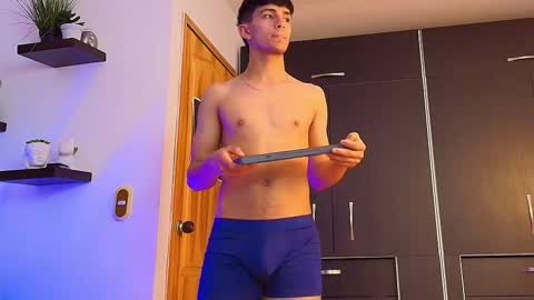 Snapshot of axel_draven chatting on September 25, 11:28 am axel_draven online show from September 25, 11:28 am