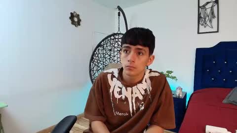 Snapshot of axel_draven chatting on October 4, 12:03 pm axel_draven online show from October 4, 12:03 pm