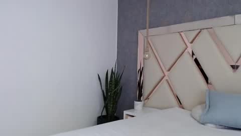 Axel  online show from May 31, 8:32 pm
