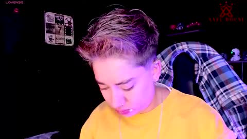 Axel Rouse online show from October 23, 11:01 am