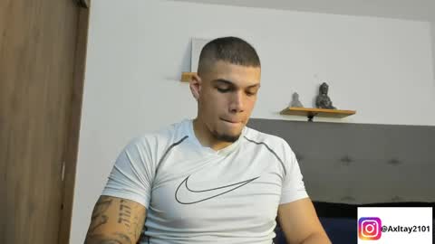 INDEPENDENT MODEL  online show from April 23, 2:08 am