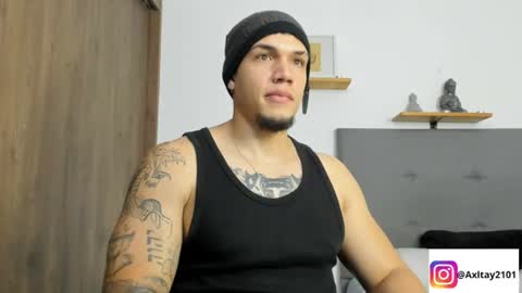 INDEPENDENT MODEL  online show from July 22, 2:46 am