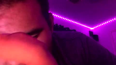 axelfigueroa2 online show from October 18, 5:55 am