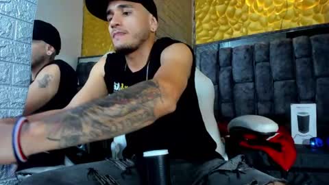 Axell Cross2 online show from March 6, 11:53 pm