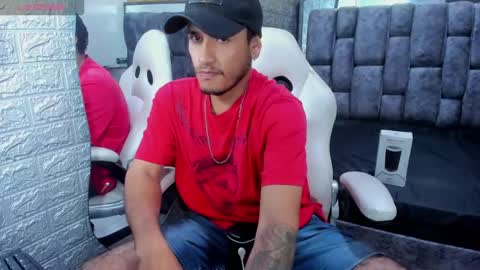 Axell Cross2 online show from February 17, 7:55 pm