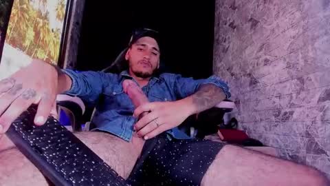 Axell Cross2 online show from March 7, 2:17 pm