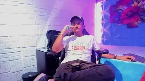 Axell Cross2 online show from October 3, 1:59 am