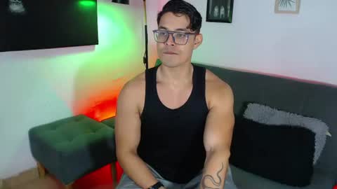axell online show from June 19, 2:28 am