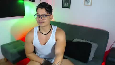 axell online show from July 7, 5:06 pm