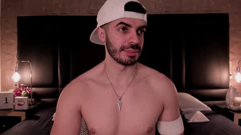 Axel Thompsom online show from November 12, 11:56 am