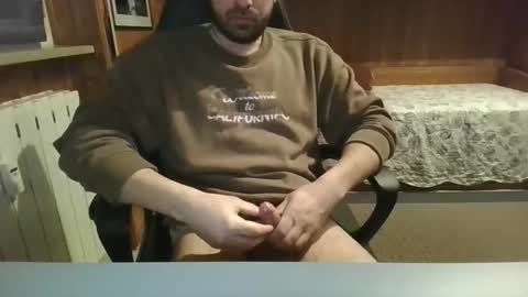 Axel online show from March 1, 8:02 pm