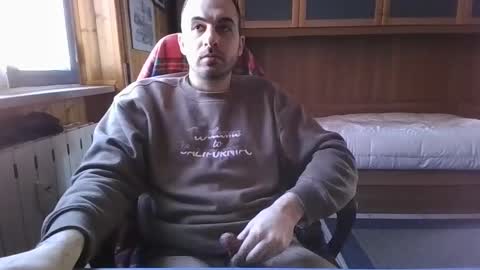 Axel online show from December 29, 1:28 pm