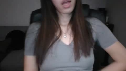 axue online show from March 26, 10:37 pm