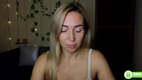 Jully online show from October 5, 5:42 pm