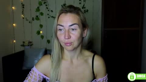 Jully online show from September 29, 6:07 pm