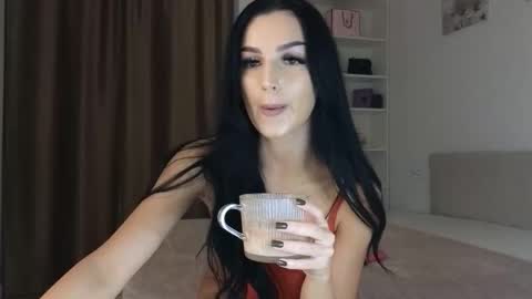 Ayabellle online show from December 5, 10:40 pm