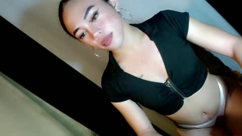 Snapshot of ayesha_x chatting on October 15, 4:08 pm ayesha_x online show from October 15, 4:08 pm