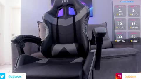 Andr  online show from November 6, 11:46 am