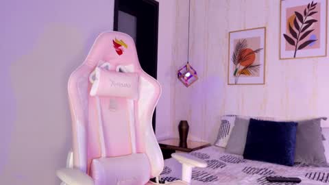 Snapshot of ayleen_dunkann chatting on October 9, 12:43 pm Ayleen online show from October 9, 12:43 pm
