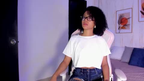 Snapshot of ayleen_dunkann chatting on October 17, 12:42 pm Ayleen online show from October 17, 12:42 pm
