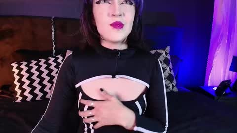 Snapshot of aylen_darkmoor chatting on September 22, 9:08 pm Aylen online show from September 22, 9:08 pm
