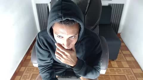 Aylen  online show from March 1, 9:15 pm