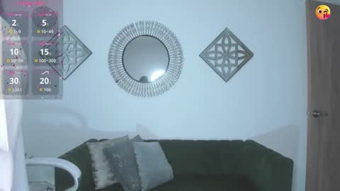 Snapshot of ayshel_cooperr chatting on October 7, 4:52 am ayshel_cooperr online show from October 7, 4:52 am