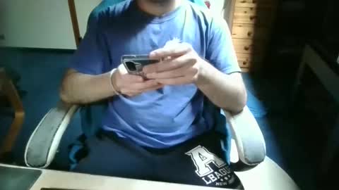 azdert online show from April 17, 9:11 am