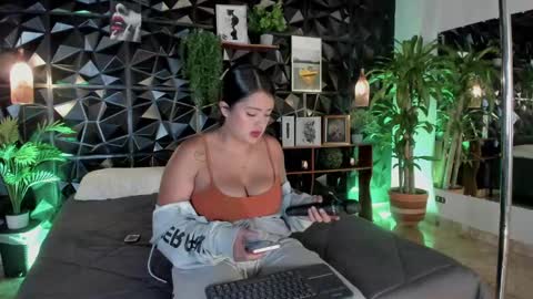 Snapshot of azuraby chatting on September 16, 12:01 am Azuraby online show from September 16, 12:01 am