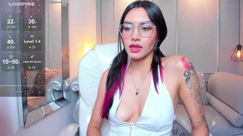 Azura online show from November 27, 8:38 pm