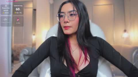 Azura online show from February 9, 7:38 pm