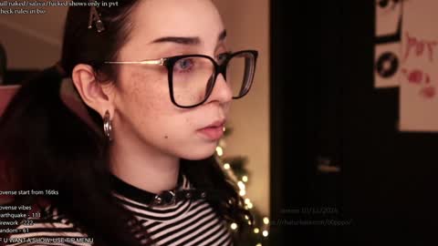 Snapshot of b0pppo chatting on December 10, 6:49 pm your fuckdoll  sub girl  MORE ME  online show from December 10, 6:49 pm