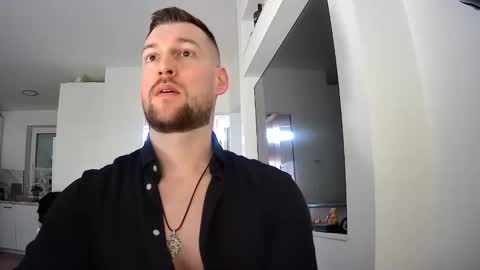 b_marco_ online show from February 19, 12:44 pm