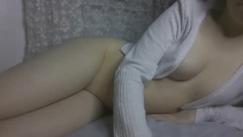 Snapshot of babe_singer_undercover chatting on October 16, 11:14 pm Ava online show from October 16, 11:14 pm