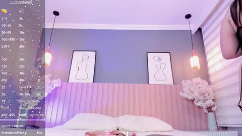 Snapshot of babe_sophiee chatting on October 9, 3:45 am babe_sophiee online show from October 9, 3:45 am